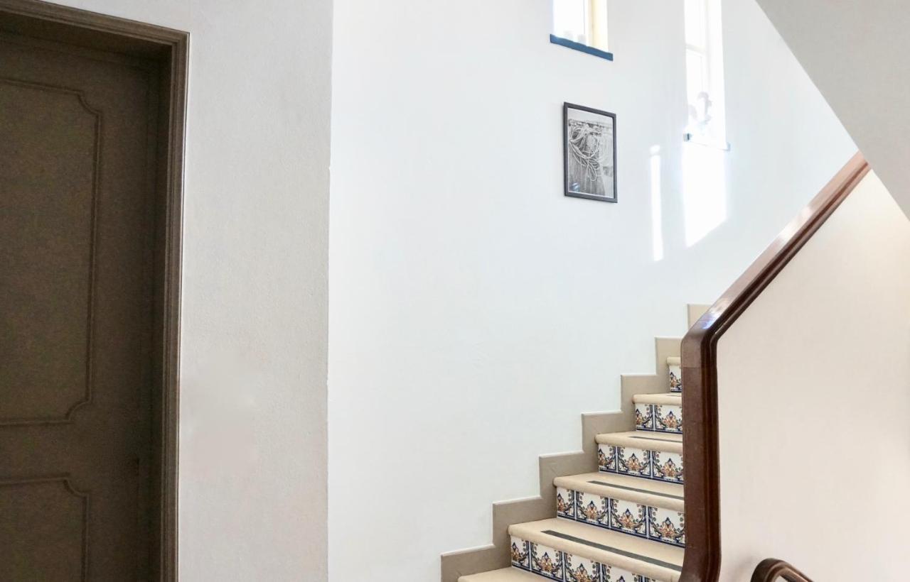 The White House - Boutique Villa Ольян Экстерьер фото